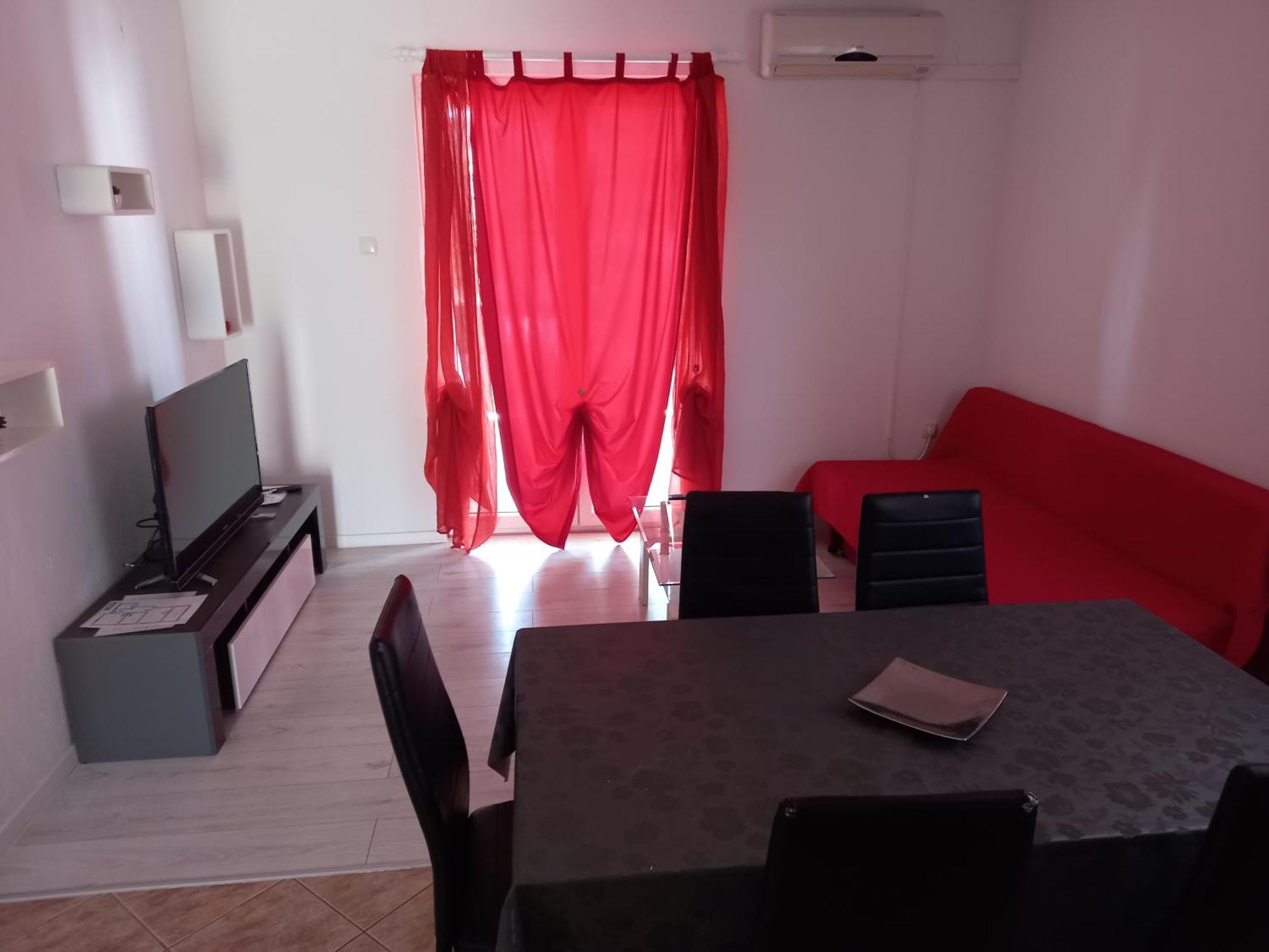 לופאר Apartmani Ivana חדר תמונה