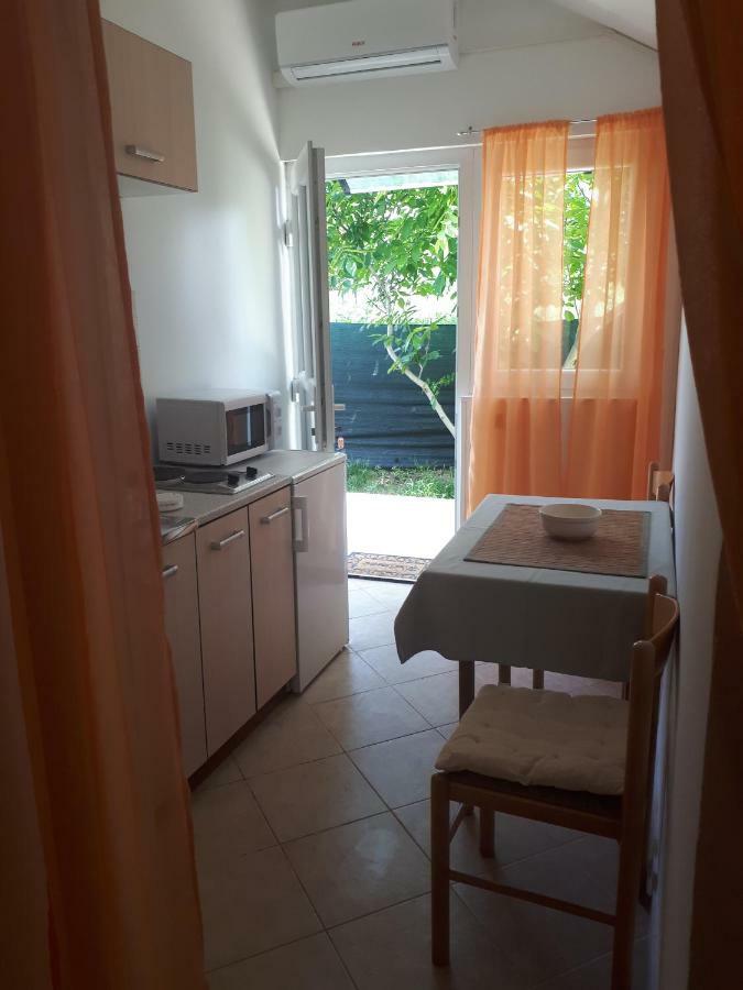 לופאר Apartmani Ivana מראה חיצוני תמונה