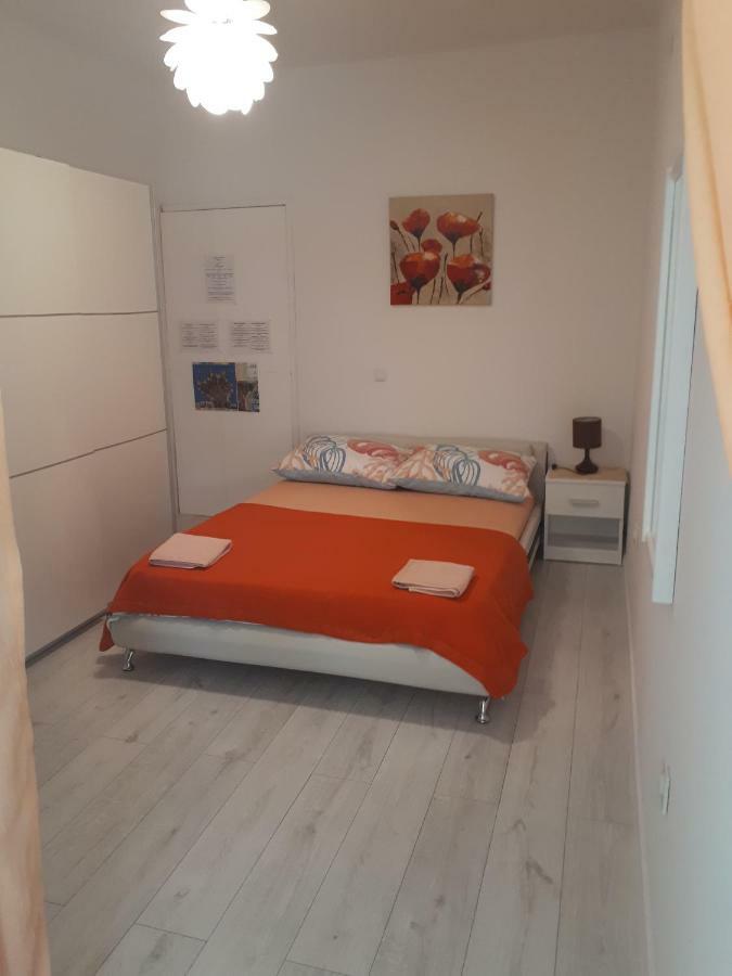 לופאר Apartmani Ivana מראה חיצוני תמונה