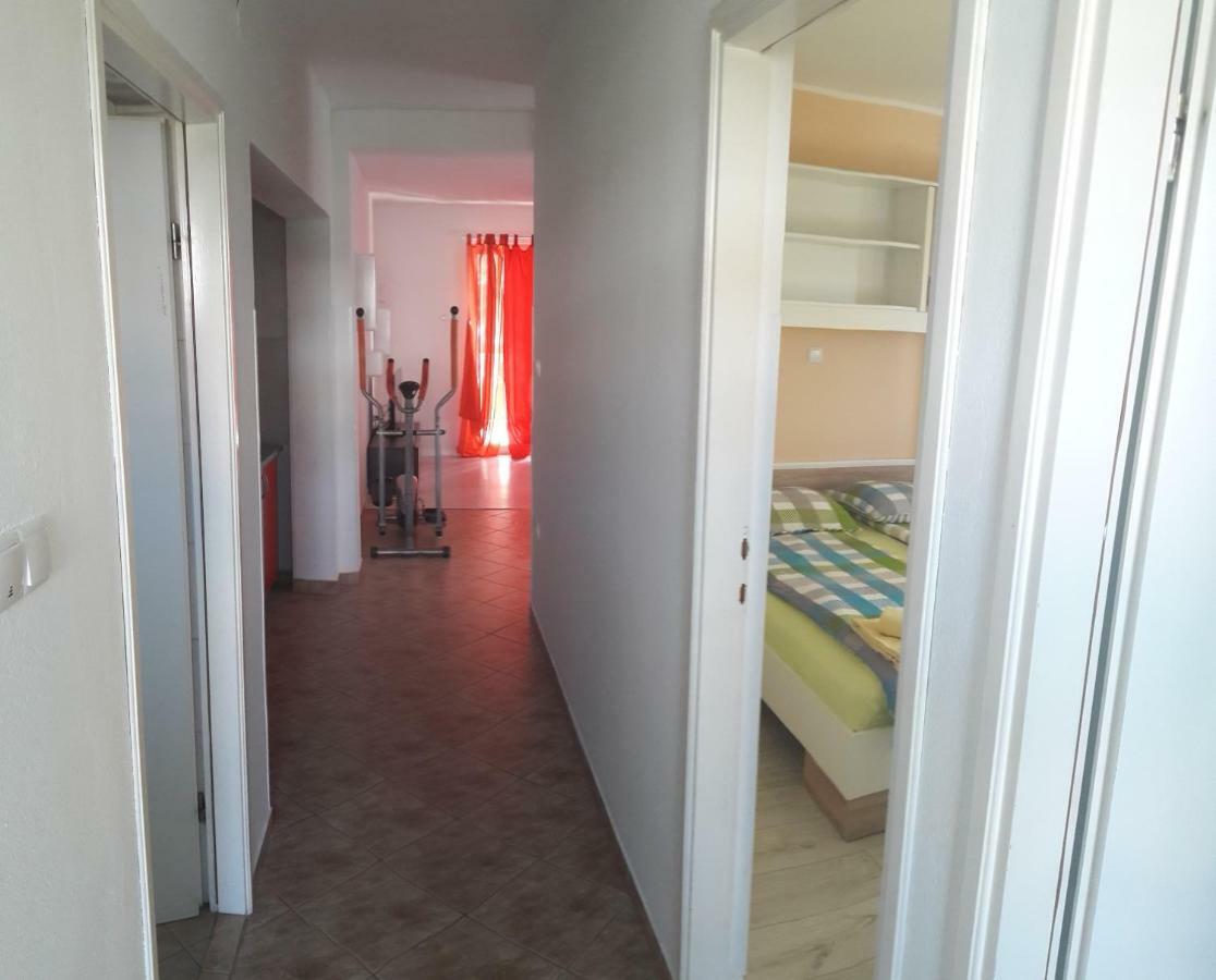 לופאר Apartmani Ivana מראה חיצוני תמונה